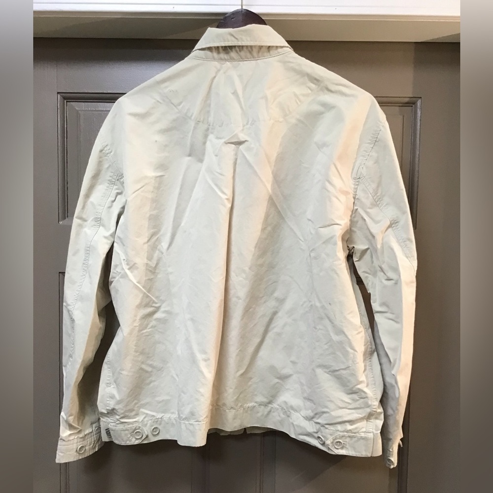 Solitude Light Jacket - Picture 2 of 6